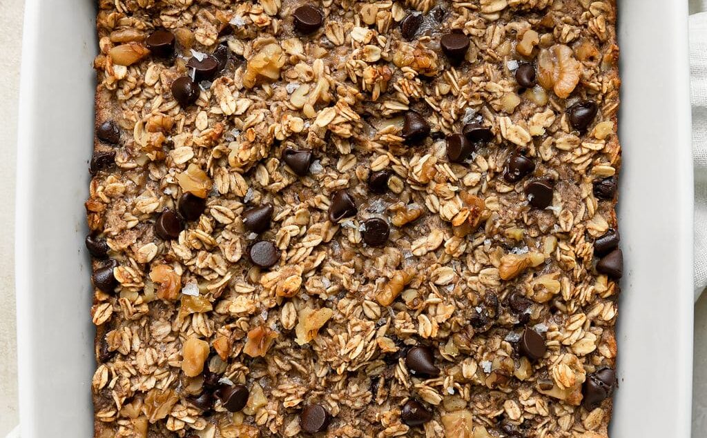 Banana-Chocolate-Chip-Baked-Oatmeal-3.jpg