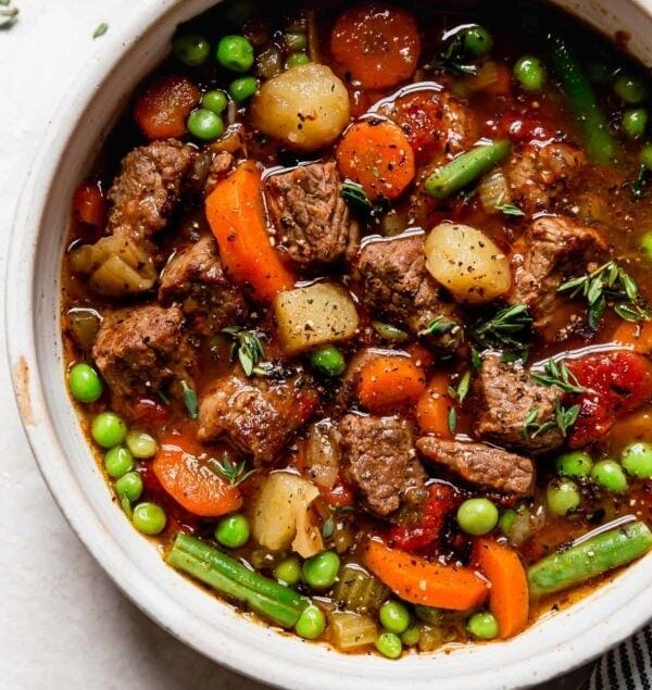Instant-Pot-Vegetable-Beef-Soup-3-e1603740637213.jpg